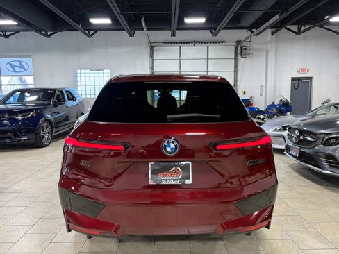 Used 2023 BMW iX M60 AWD/4WD image 17