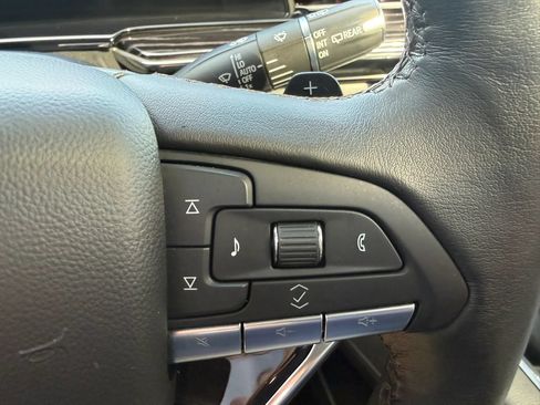 Used 2023 Cadillac Escalade ESV Sport w/ LPO, ONYX Package RWD image 33