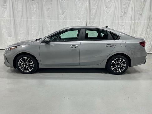 Used 2024 Kia Forte LXS image 4