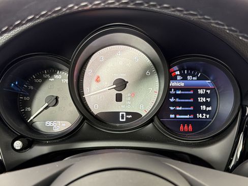 Certified 2024 Porsche Macan S AWD/4WD image 22