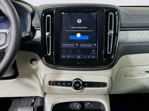 New 2026 Volvo XC40 B5 Plus w/ Protection Package Premier image 13