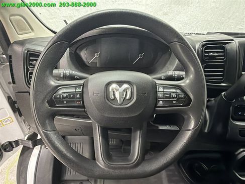 Used 2024 RAM ProMaster 2500 w/ Convenience Group FWD image 4