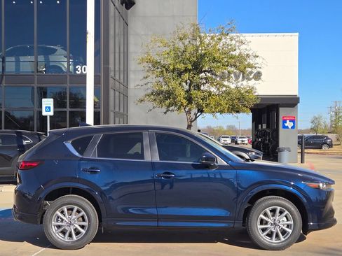 New 2025 MAZDA CX-5 AWD 2.5 S w/ Preferred Package image 3