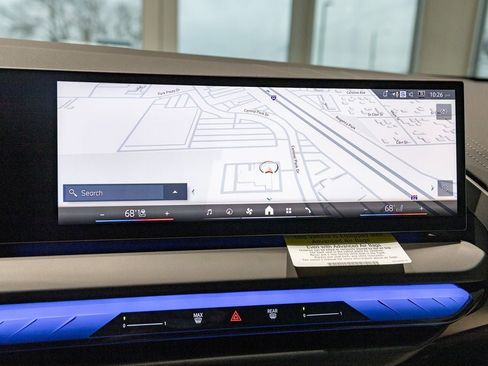 Used 2026 BMW X3 xDrive30 w/ Premium Package image 29