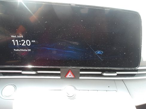 Used 2023 Hyundai Elantra SEL w/ Convenience Package FWD image 17