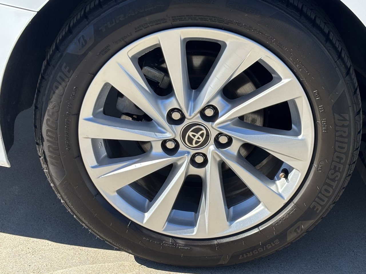 Used 2023 Toyota Camry LE FWD image 7