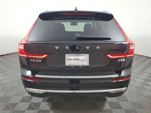 Certified 2023 Volvo XC60 B5 Ultimate w/ Climate Package FWD image 5