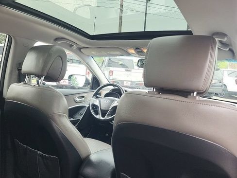 Used 2018 Hyundai Santa Fe Sport w/ 2.4L Tech Package 04 AWD/4WD image 17