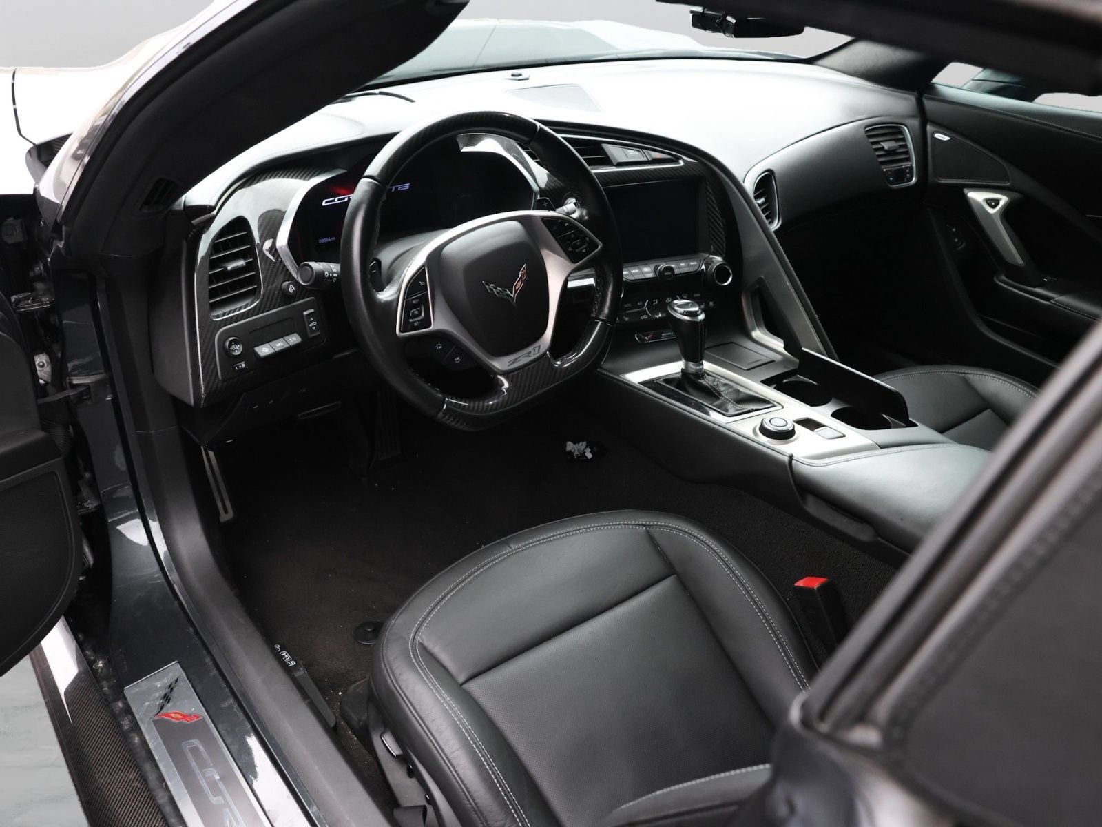 Used 2019 Chevrolet Corvette ZR1 RWD image 5