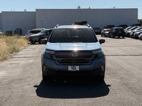 Certified 2025 Subaru Forester Premium w/ Convenience Package #1 AWD/4WD image 9