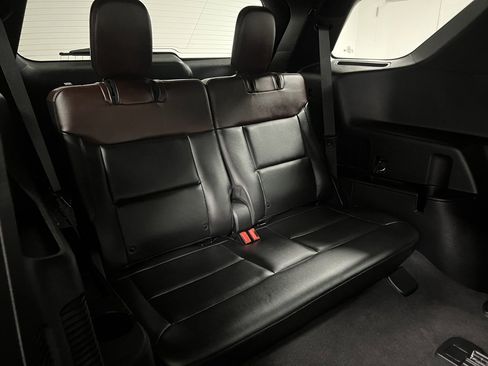 Used 2022 Ford Explorer Platinum w/ Equipment Group 601A image 60