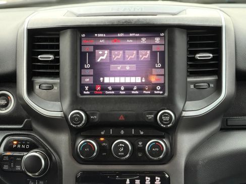 Used 2019 RAM 1500 Big Horn AWD/4WD image 18