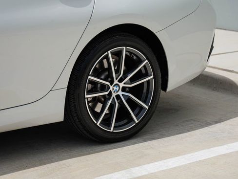Used 2019 BMW 330i Sedan RWD image 32
