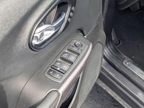 Used 2021 Jeep Cherokee Limited AWD/4WD image 26