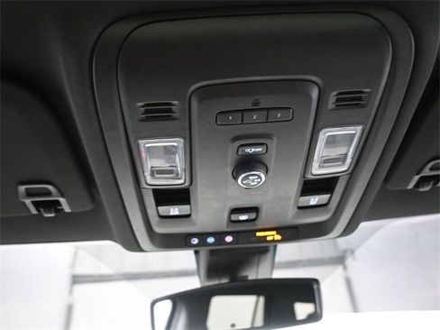 Used 2021 Chevrolet Tahoe LT image 12