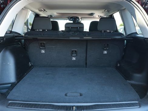 Used 2024 Jeep Grand Cherokee Laredo X w/ Trailer Tow Package image 10