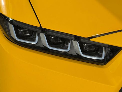 Used 2024 Ford Mustang Premium image 9