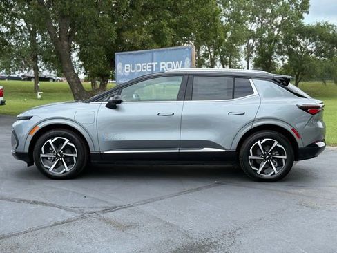 New 2025 Chevrolet Equinox EV LT AWD/4WD image 4