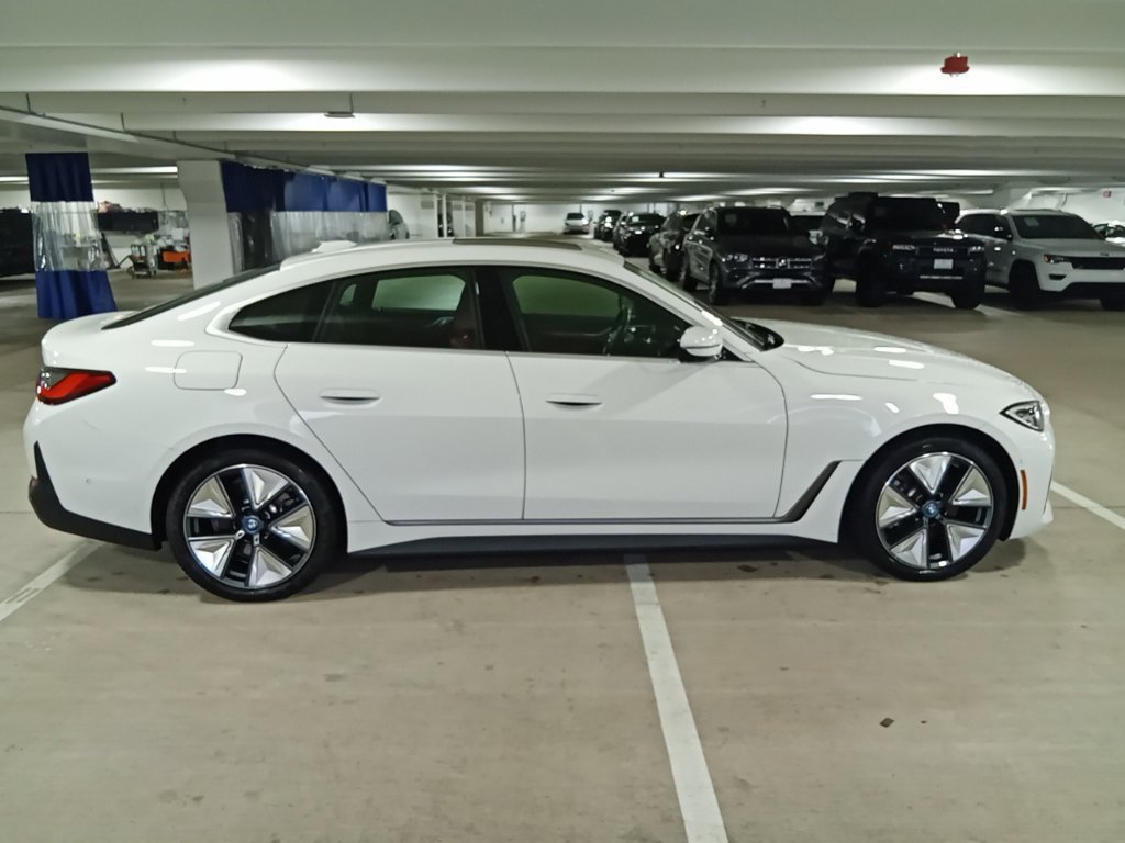 Used 2024 BMW i4 eDrive35 w/ Premium Package RWD image 4