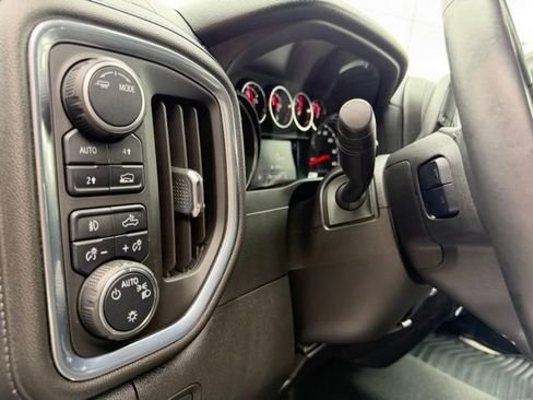 Used 2022 Chevrolet Silverado 1500 RST w/ LPO, Blackout Package AWD/4WD image 11