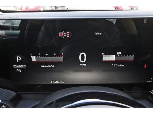 Certified 2026 Nissan Kicks SR FWD image 15
