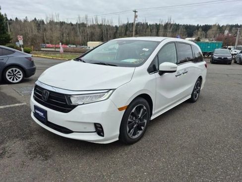 Used 2023 Honda Odyssey Elite image 1