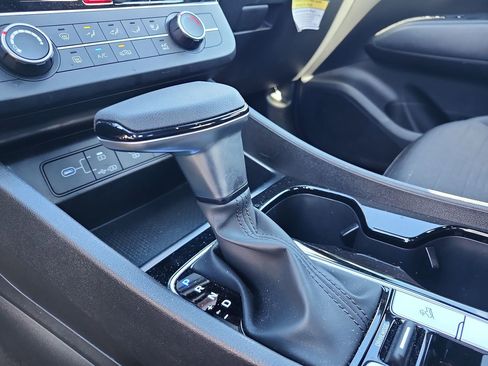 Certified 2025 Hyundai Santa Cruz SE image 28