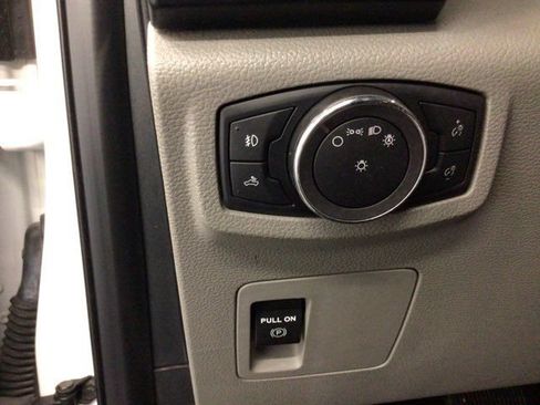 Used 2018 Ford F150 XL w/ Equipment Group 101A Mid AWD/4WD image 12