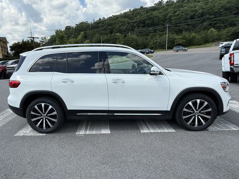 Used 2021 Mercedes-Benz GLB 250 image 4