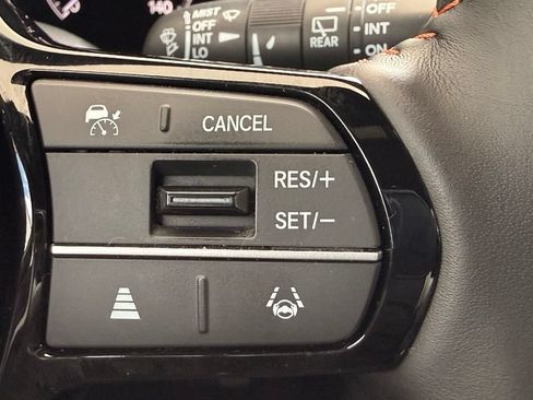 Used 2025 Honda HR-V Sport image 30