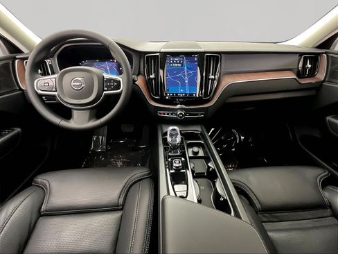 Used 2023 Volvo XC60 B5 Ultimate w/ Climate Package AWD/4WD image 7