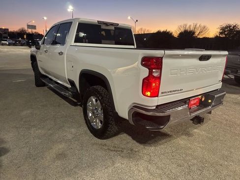 Used 2020 Chevrolet Silverado 2500 LTZ w/ LTZ Premium Package image 25