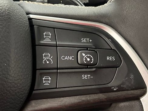 Used 2023 Jeep Grand Cherokee 4WD 4xe image 44