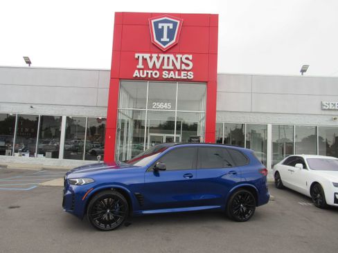 Used 2024 BMW X5 M60i w/ Climate Comfort Package AWD/4WD image 1
