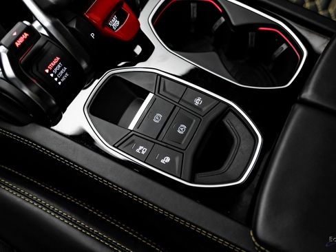 Used 2021 Lamborghini Urus image 67