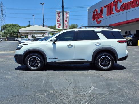 Used 2025 Nissan Pathfinder Rock Creek AWD/4WD image 9