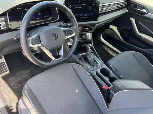 Used 2025 Volkswagen Jetta Sport FWD image 16