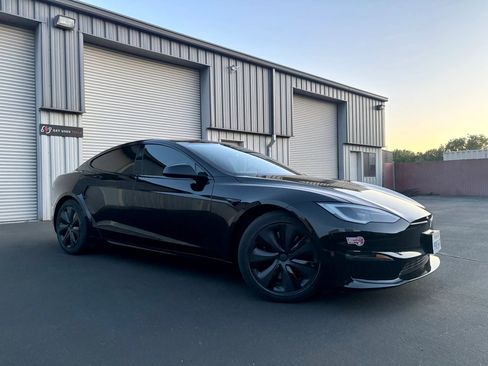 Used 2024 Tesla Model S AWD/4WD image 3