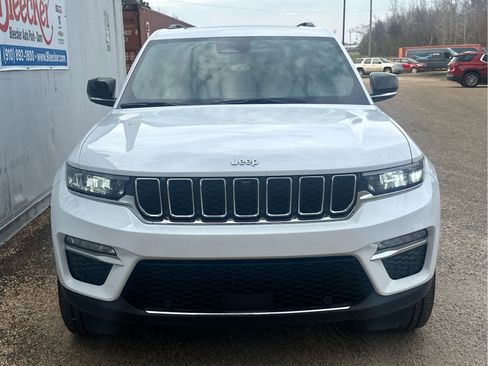 New 2025 Jeep Grand Cherokee Limited w/ Luxury Tech Group II image 5