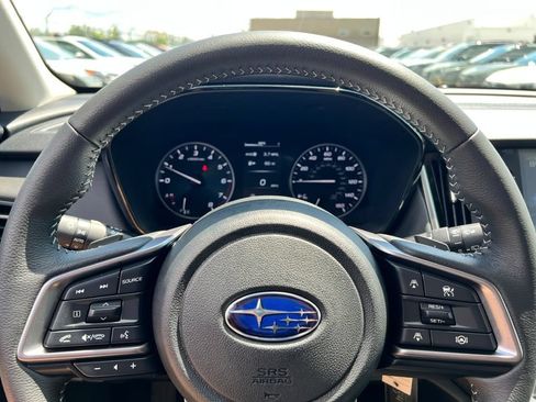 Used 2025 Subaru Outback Premium AWD/4WD image 20