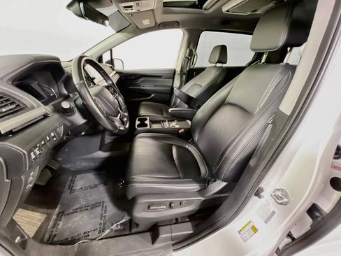 Used 2023 Honda Odyssey Touring image 21