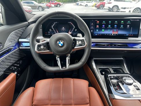 Used 2025 BMW 740i w/ Executive Package RWD image 24