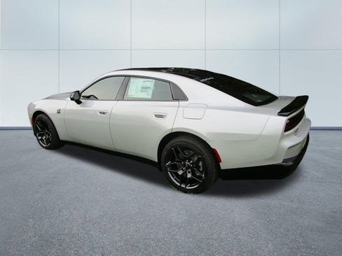 New 2026 Dodge Charger Scat Pack w/ Blacktop Package AWD/4WD image 4