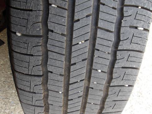 Used 2018 Chevrolet Equinox Premier FWD image 26