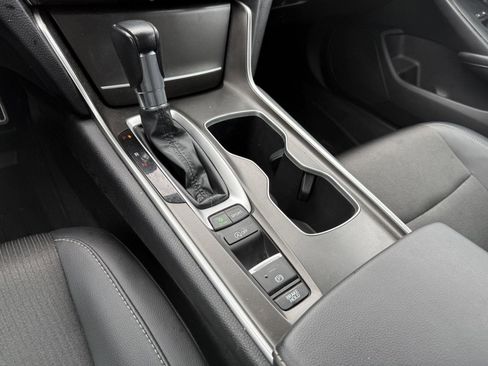 Used 2022 Honda Accord Sport image 19
