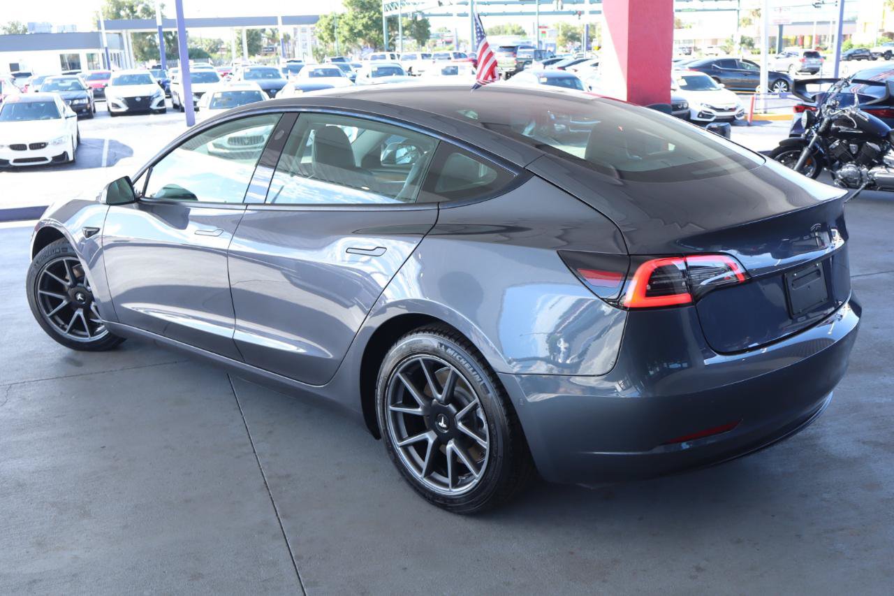 Used 2021 Tesla Model 3 RWD image 7