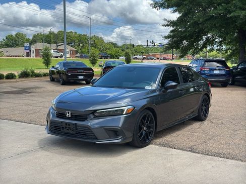 Used 2022 Honda Civic Sport image 3