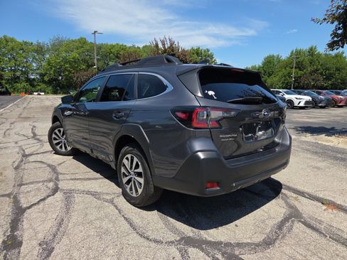 Used 2023 Subaru Outback Premium AWD/4WD image 12