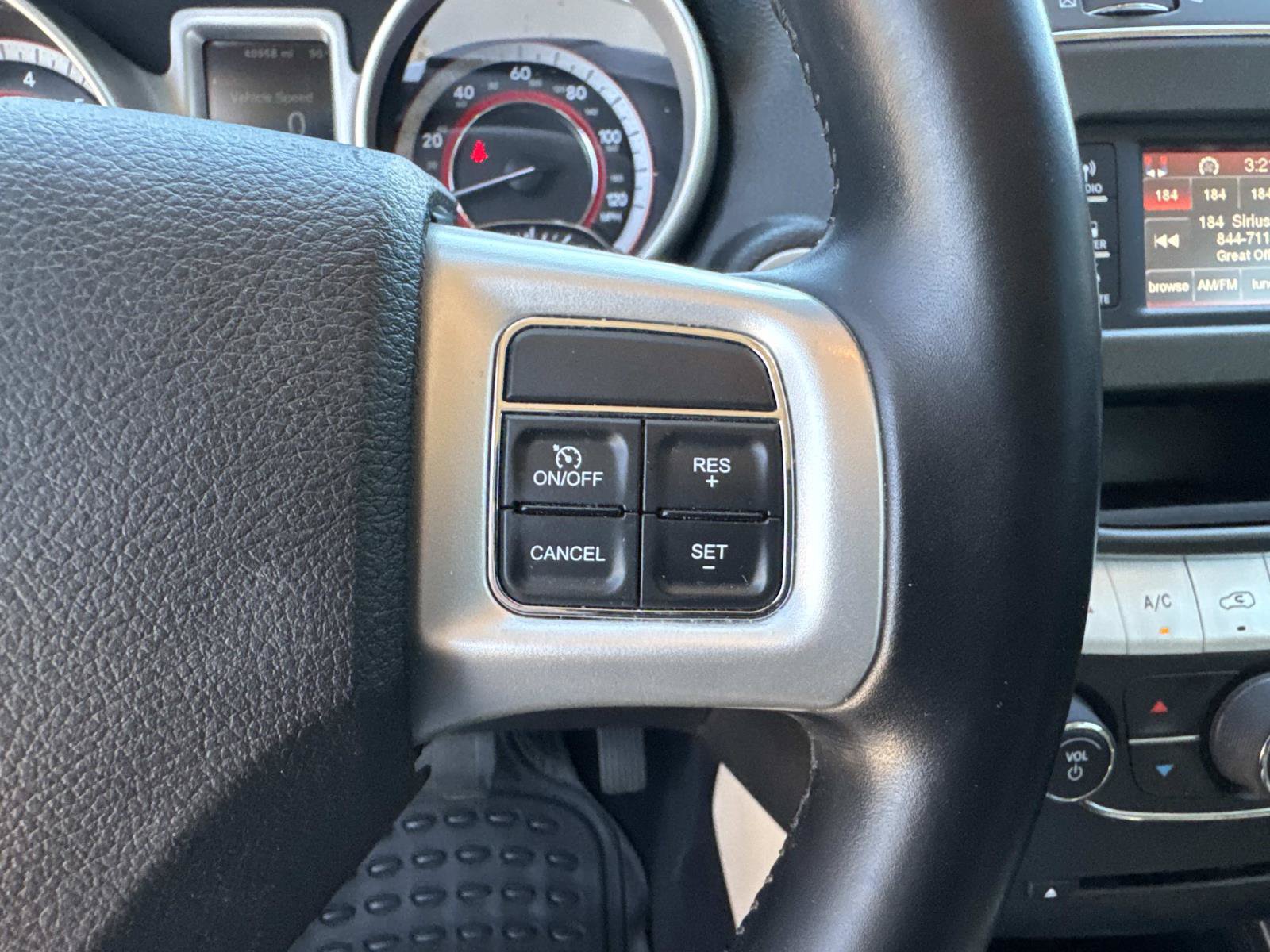 Used 2020 Dodge Journey SE w/ SE Popular Equipment Group FWD image 33