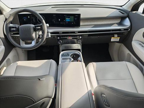 New 2026 Hyundai Ioniq 9 SEL image 17